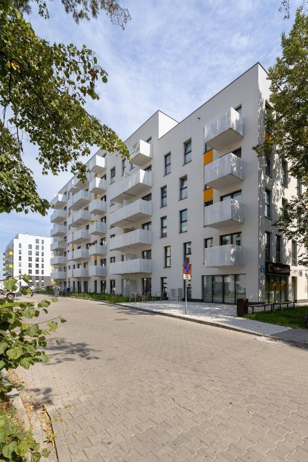 Comfy Apartment Pachonskiego With Parking In Krakow By Noclegi Renters المظهر الخارجي الصورة